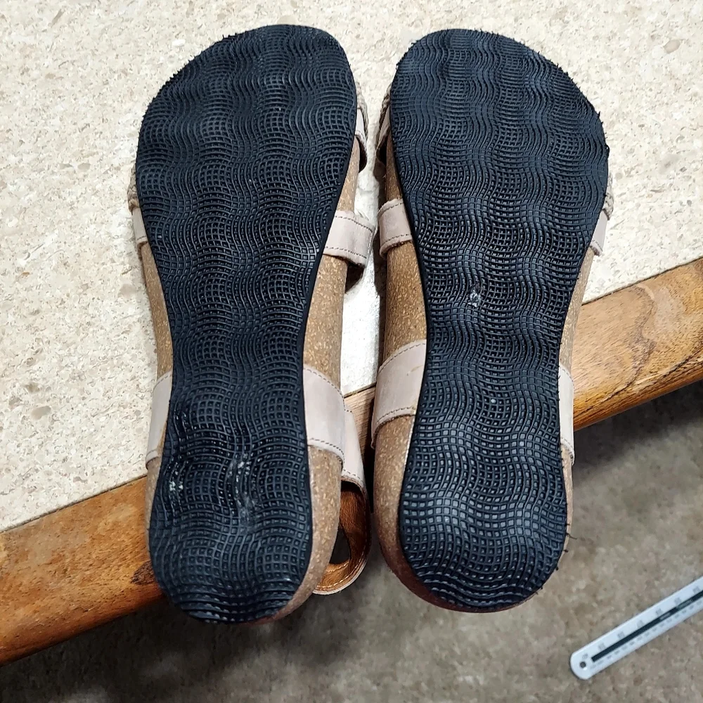 Taos Trulie Women’s Beige Braided Comfort Sandals - Picture 7 of 8